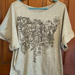 Paper Doll Gray Tee.   EUC. Size OS.